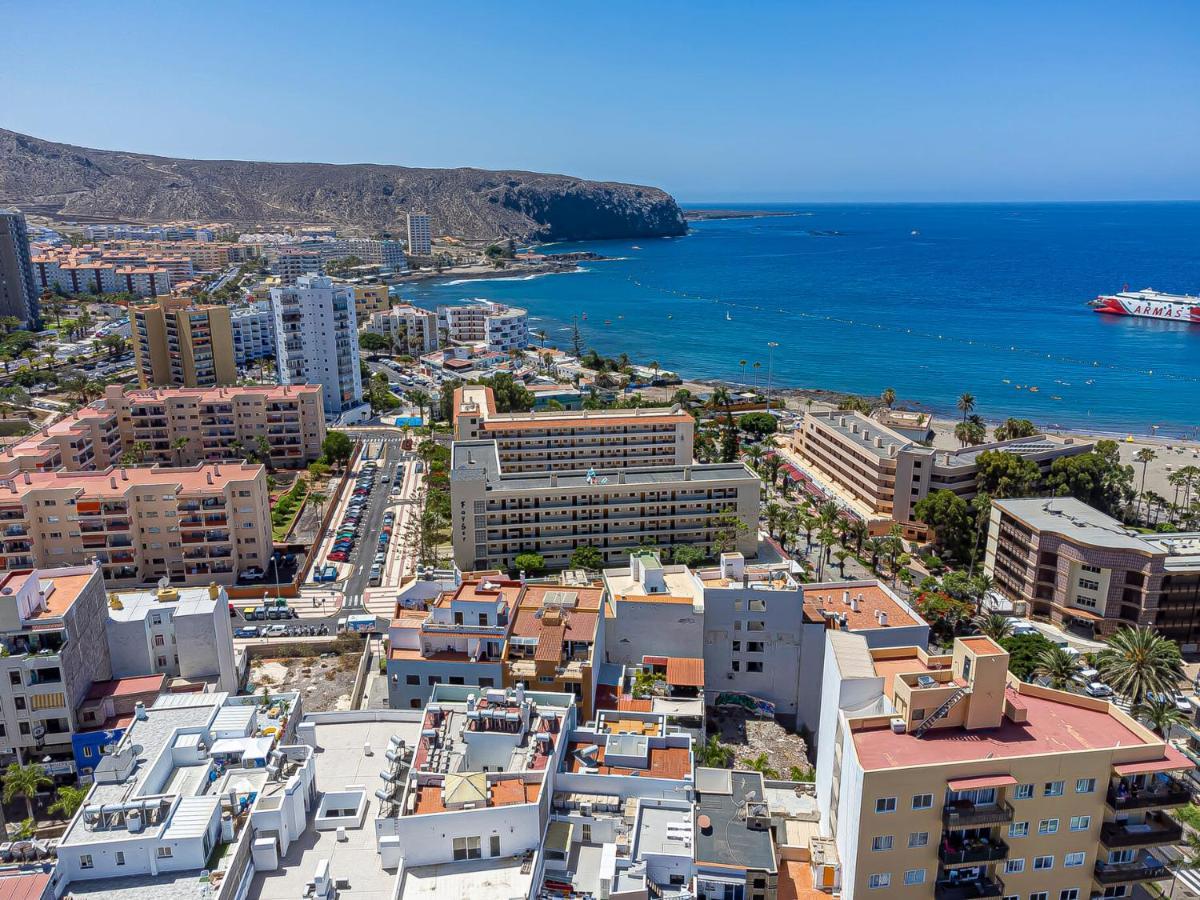 Luxury Holidays Suites, Playa De Los Cristianos Los Cristianos  Exterior foto