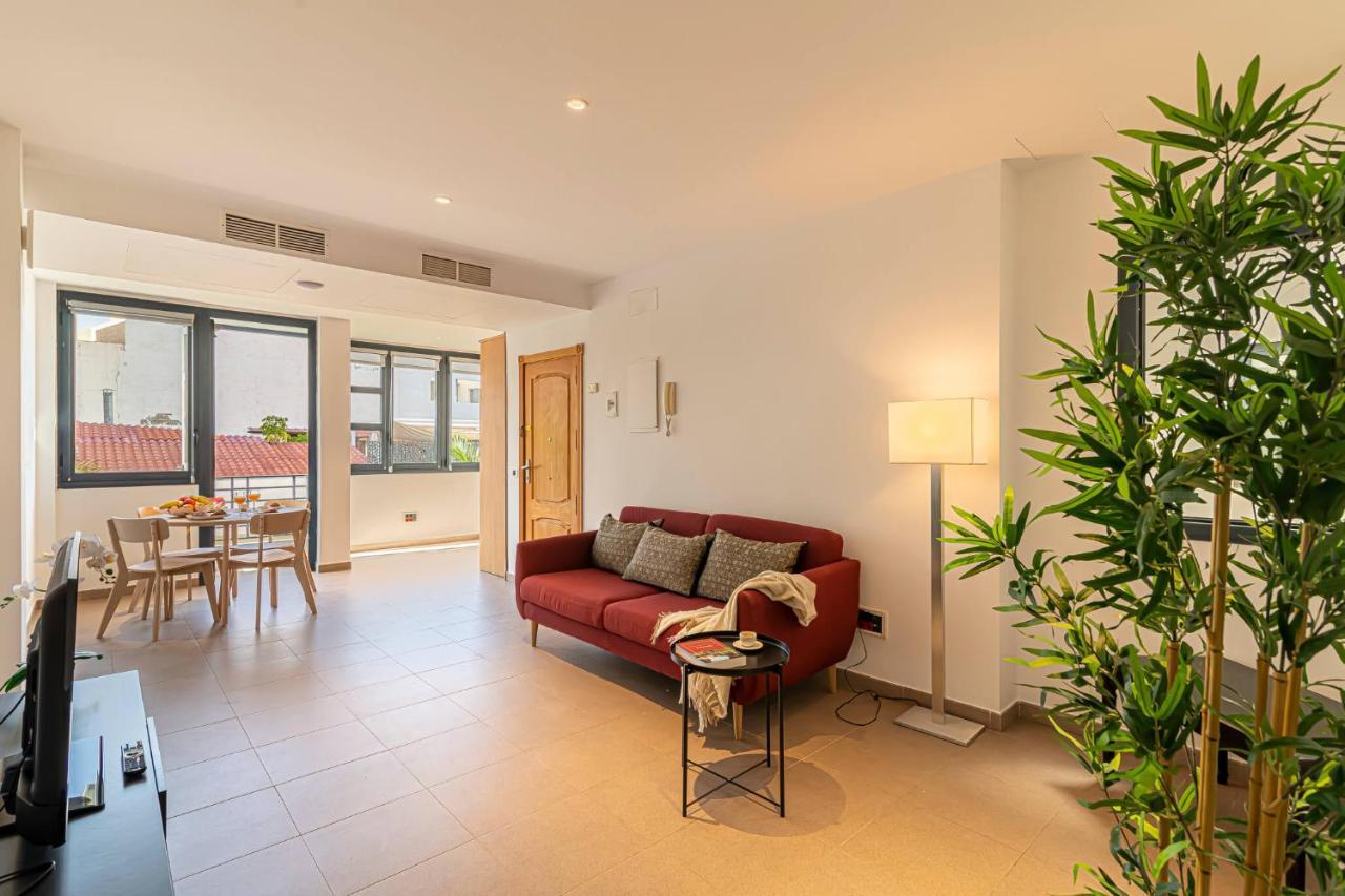 Luxury Holidays Suites, Playa De Los Cristianos Los Cristianos  Exterior foto
